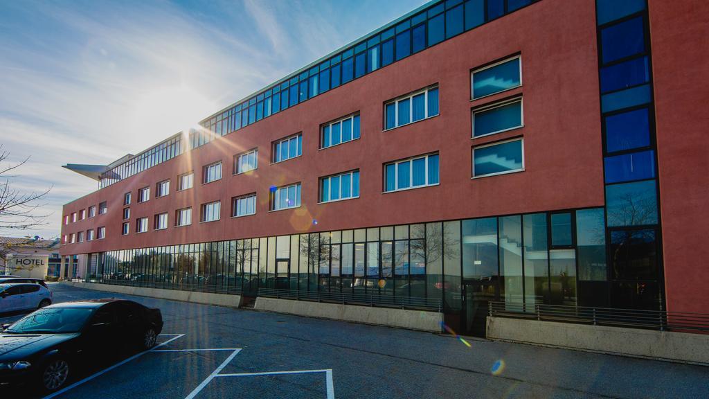 Hotel Bokan Exclusiv Graz Ngoại thất bức ảnh