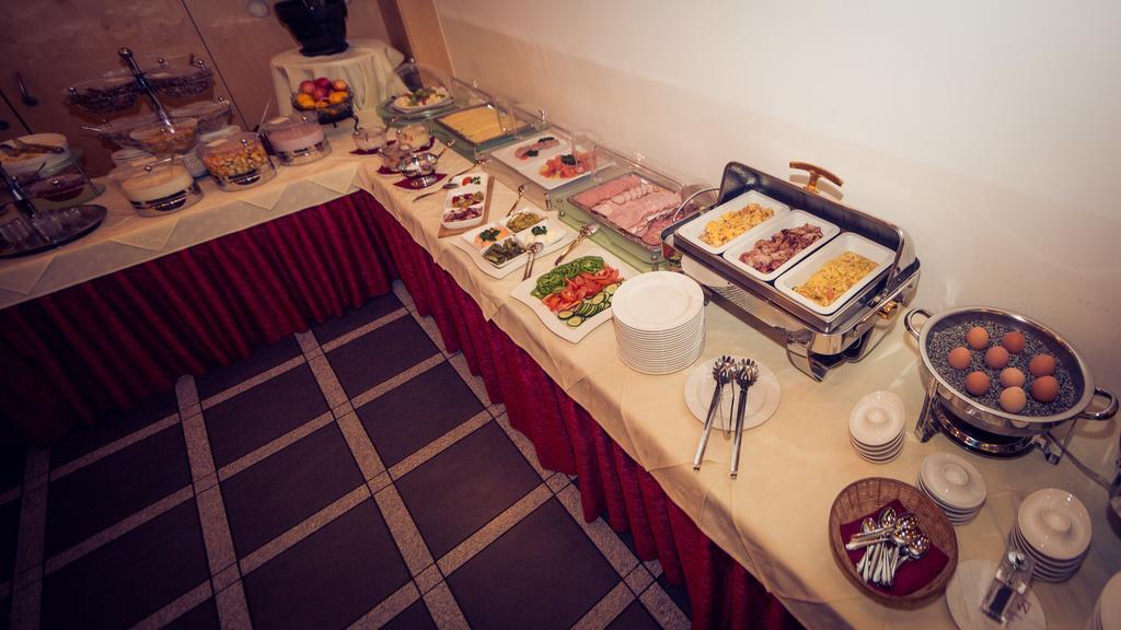 Hotel Bokan Exclusiv Graz Ngoại thất bức ảnh